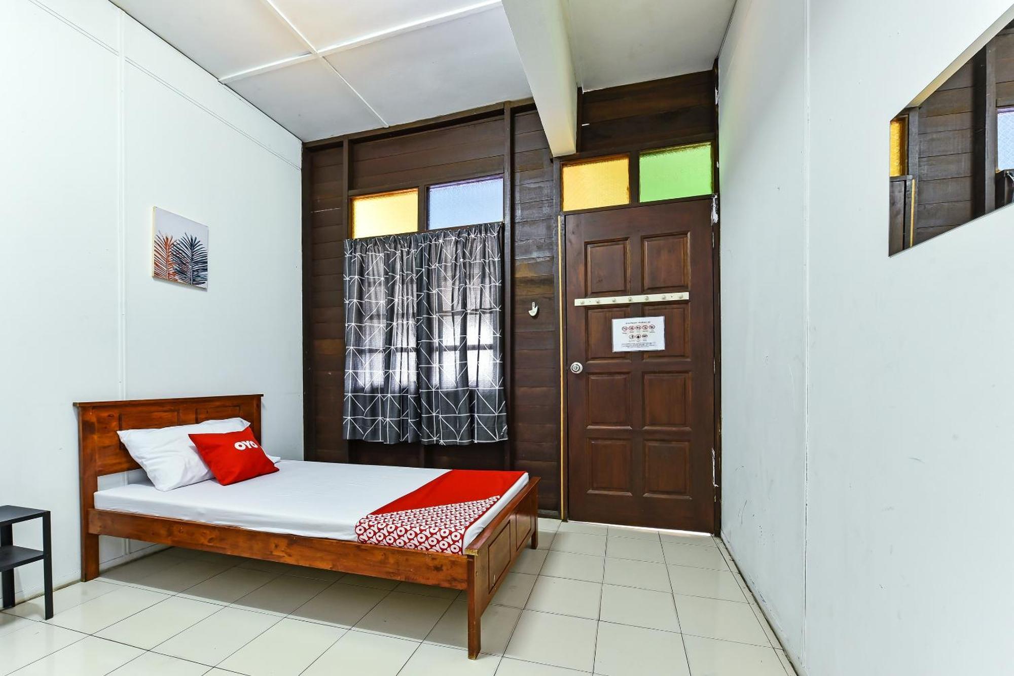 Spot On 90541 Pd Motel Петалинг Джая Екстериор снимка
